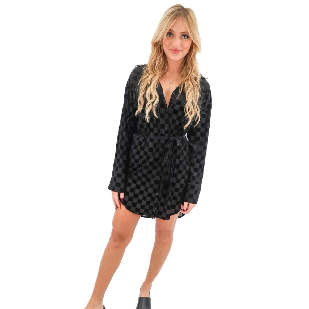 12th Tribe Black Textured Wrap Gown Size L